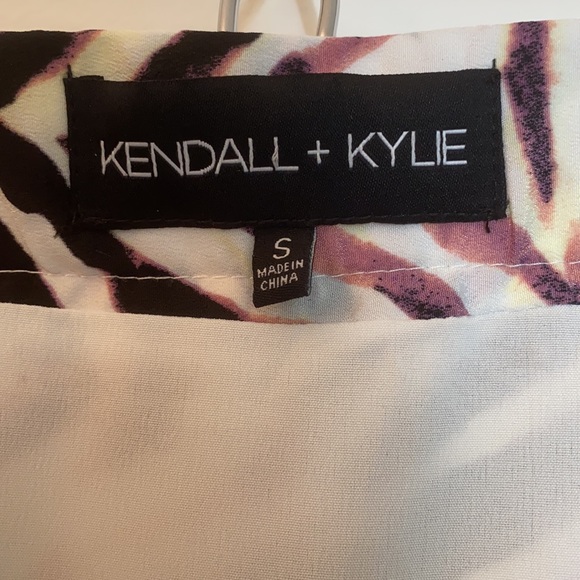 Kendall + Kylie Blush Midi Skirt - Picture 3 of 5